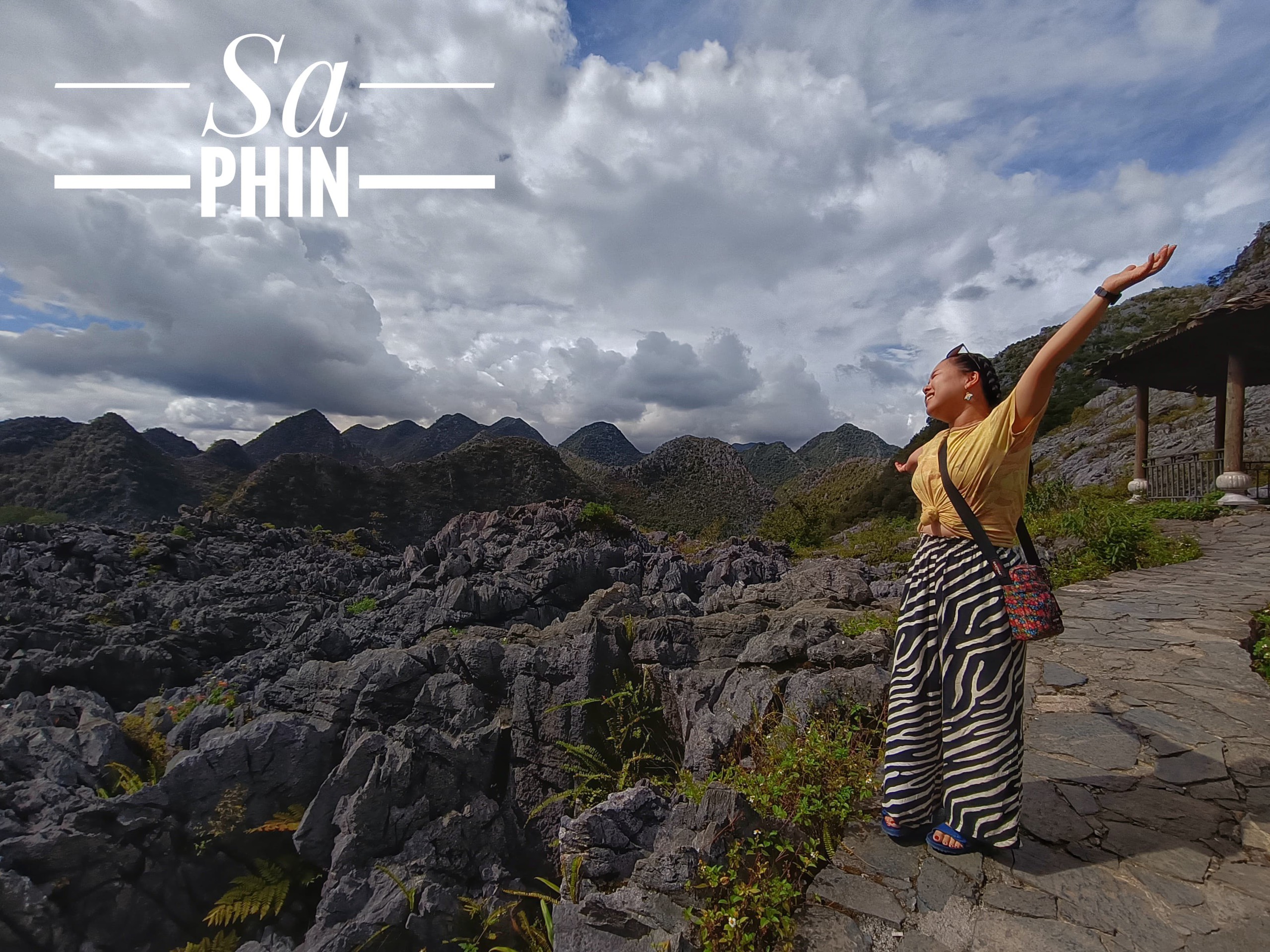 SkyPass in Ha Giang offers a memorable trekking experience that combines stunning natural beauty as the meeting between heaven and earth and people. Whether you're an experienced hiker or a beginner, the SkyPass area offers trails and experiences suitable for all levels.