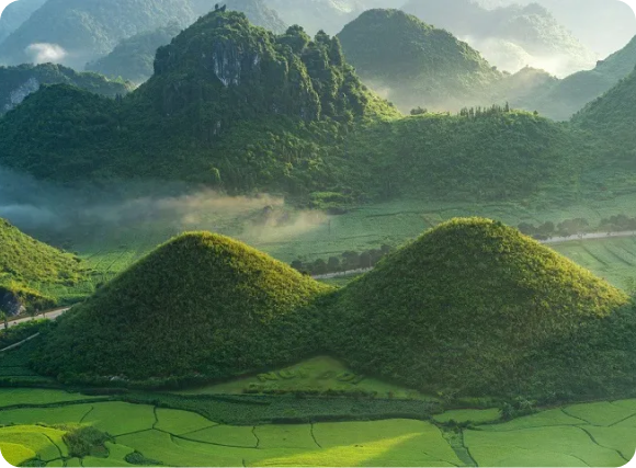 Quan Ba Heaven Gate and Twin Mountains